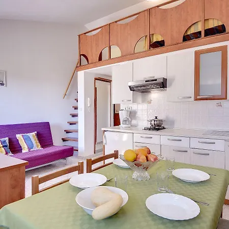 Malvazija Apartman *